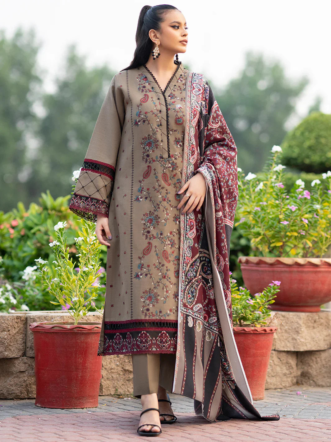 3 Piece - Embroidered Dhanak Suit (BIN ILYAS) | BI - 05