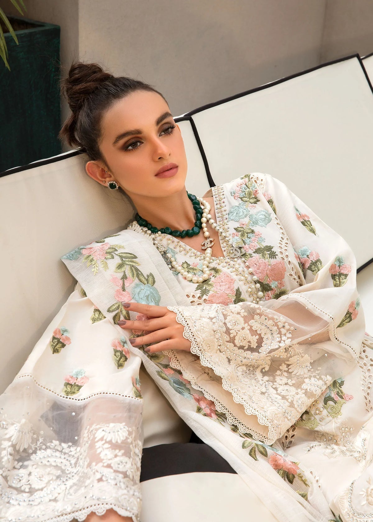 3 Piece - Monsoon Blooms Dhanak Winter Collection Suit