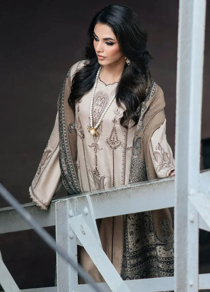 Izel Embroidered Dhanak Three Piece D-168