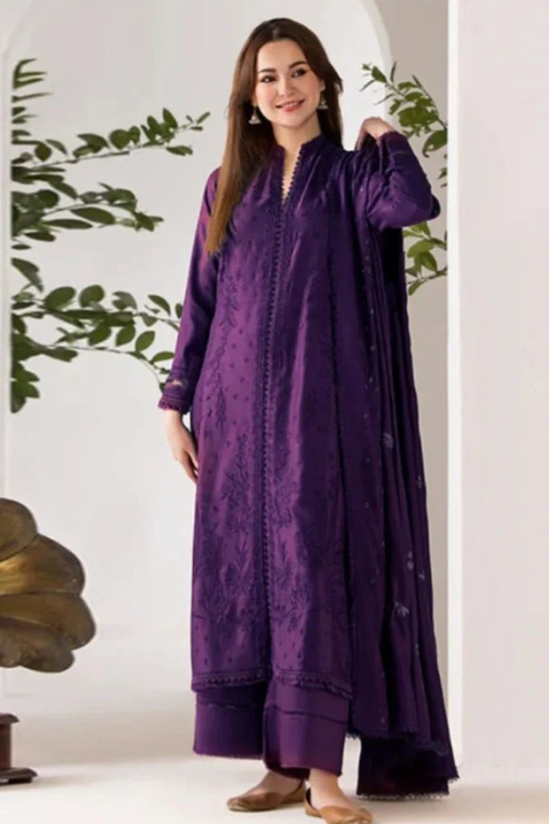 sobia nazir Embroidered Dhanak Three Piece D-124