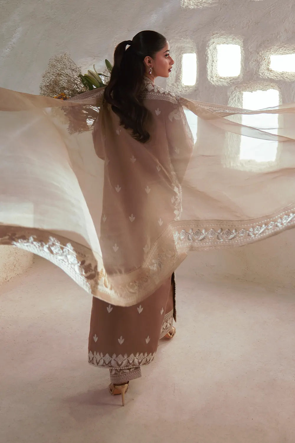 Reina Luxury Lawn Embroidered Three Piece RN-367
