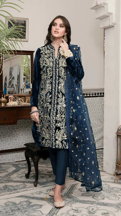 Zainab Chottani ZC-905 Velvet Embroidered 3pc