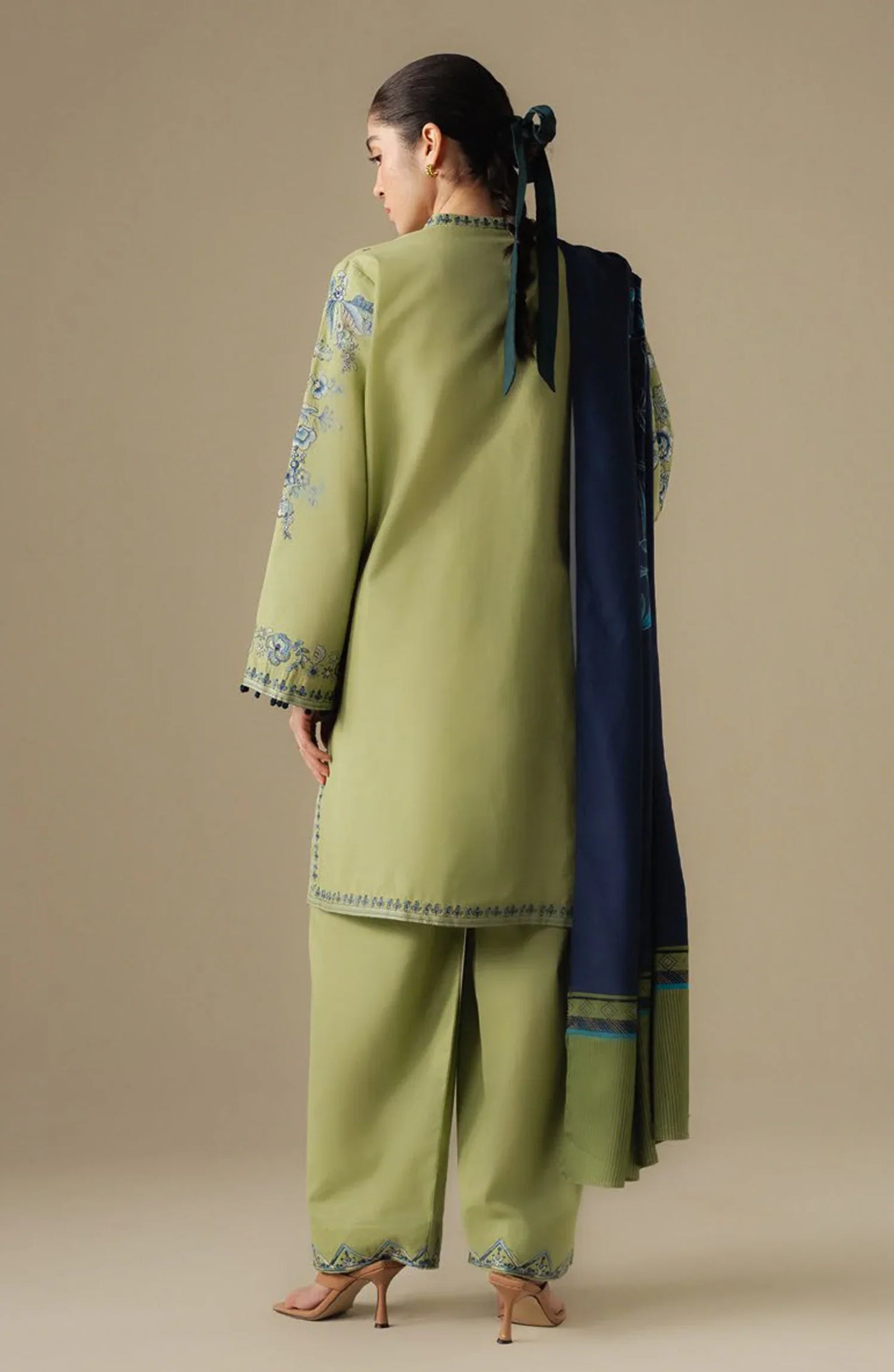 Coco Embroidered Dhanak Three Piece D-228