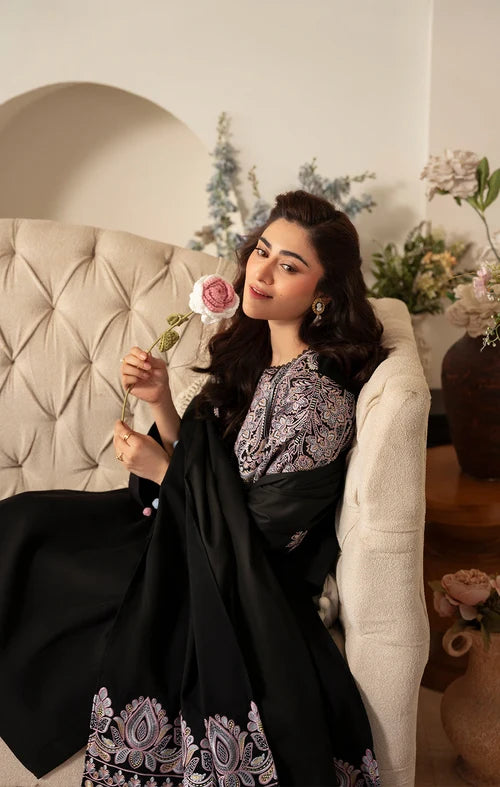 MAYA Luxury Lawn Embroidered Three Piece RN-341