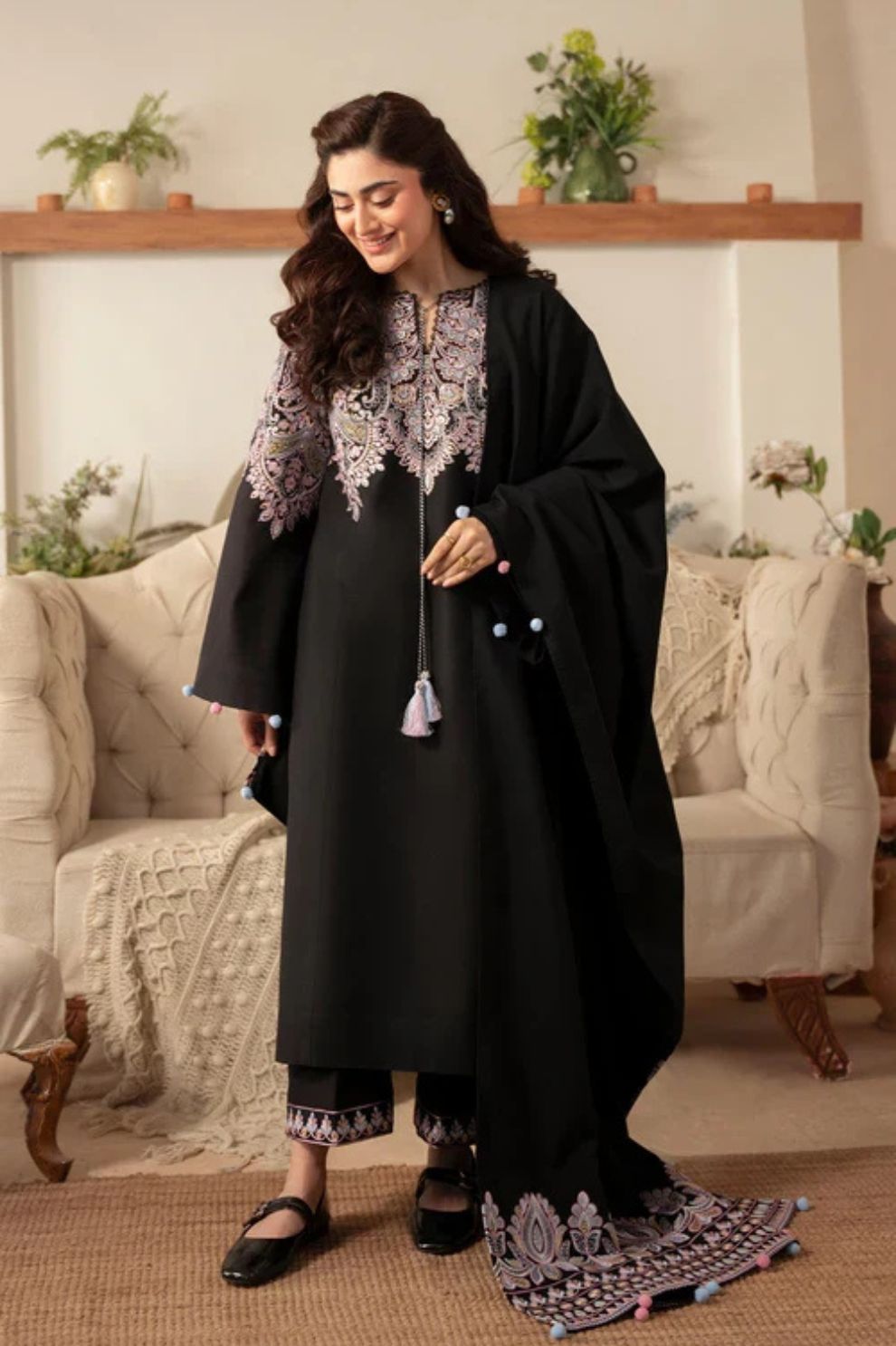 MAYA Luxury Lawn Embroidered Three Piece RN-341