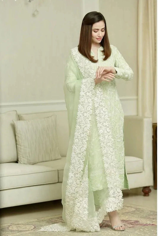 3 Piece - Pista Embroidered Lawn Bareeze Collection Suit | D # 30